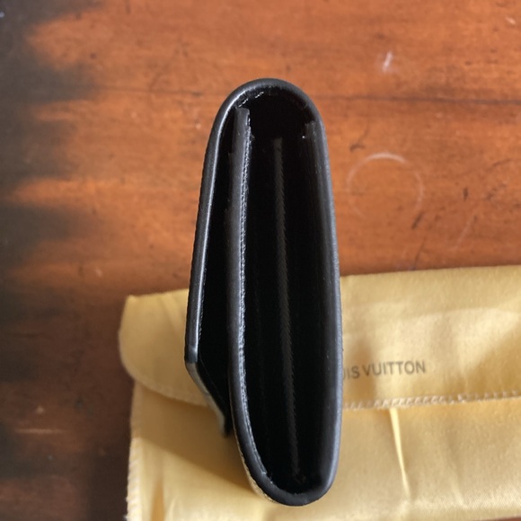 Louis Vuitton Damier Graphite Wallet *Like New* - Picture 4 of 7